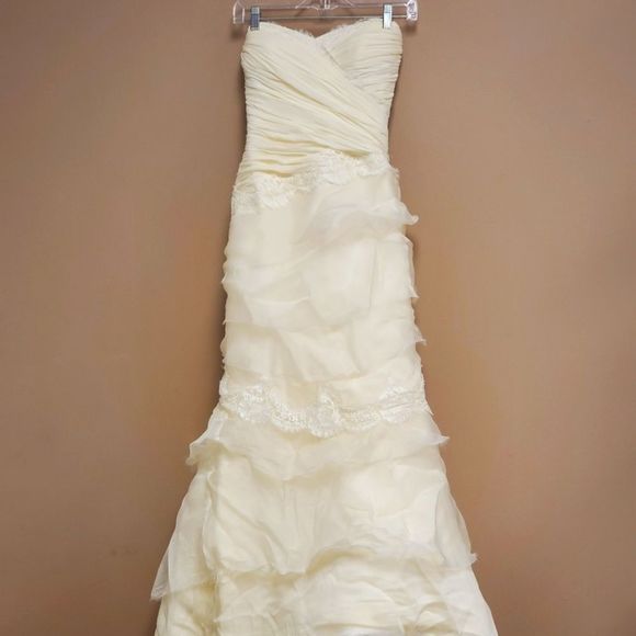 SOLD!! MODERN TROUSSEAU Silk Tiered Wedding Dress - Size 10 - Picture 1 of 10